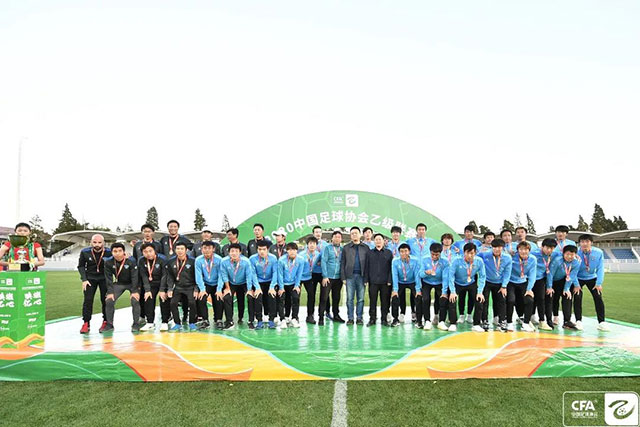 萨林杰21+10深圳大胜四川 多森33分宁波克天津